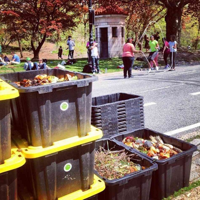 Compost bins in NYC. Source from www.facebook.com/GrandArmyPlazaGreenmarket