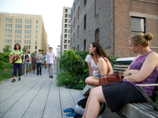 Photo by Michael Seto. From thehighline.org